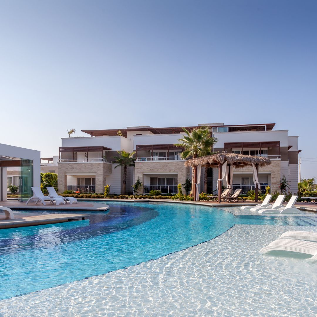 Custom Pool Design & Engineering (2)